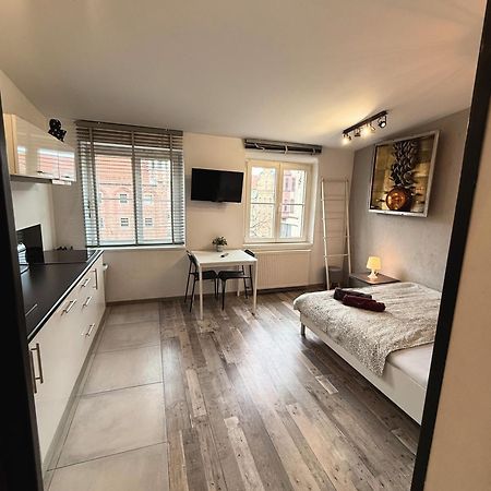 Apartament Z Widokiem Na Pomnik Kopernika - Rynek Staromiejski Торунь Экстерьер фото