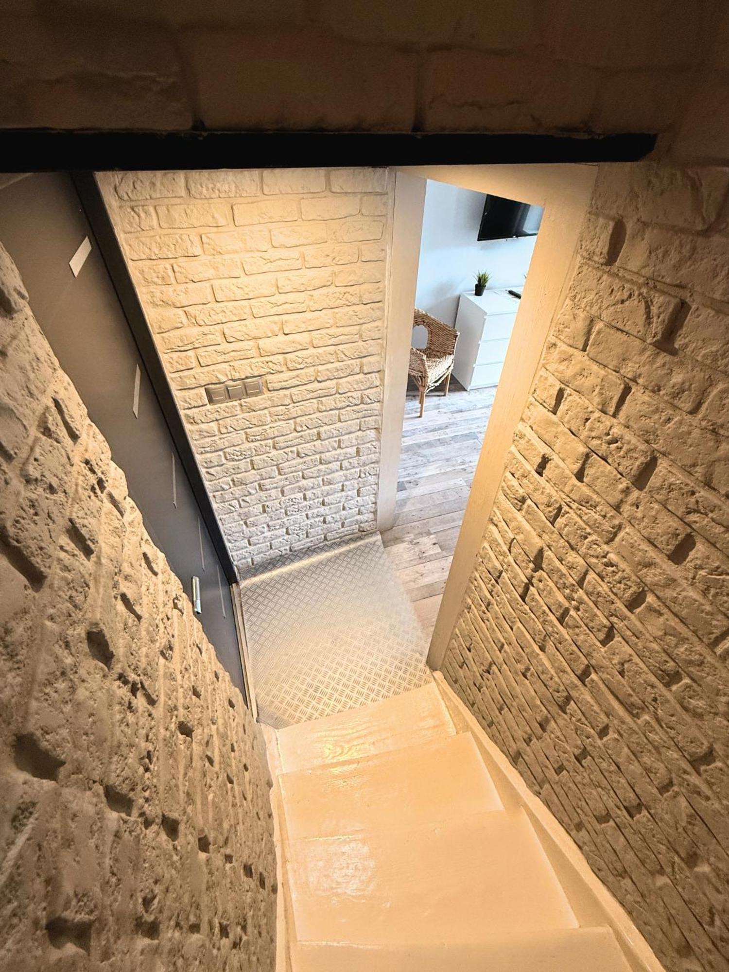 Apartament Z Widokiem Na Pomnik Kopernika - Rynek Staromiejski Торунь Экстерьер фото