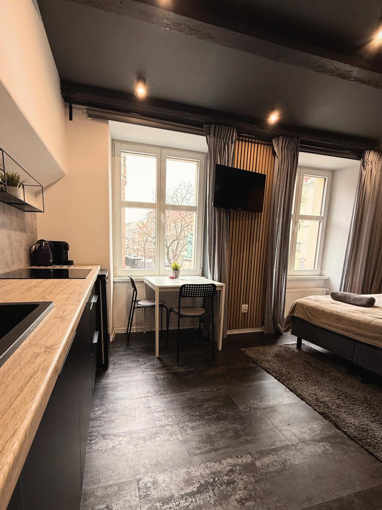 Apartament Z Widokiem Na Pomnik Kopernika - Rynek Staromiejski Торунь Экстерьер фото