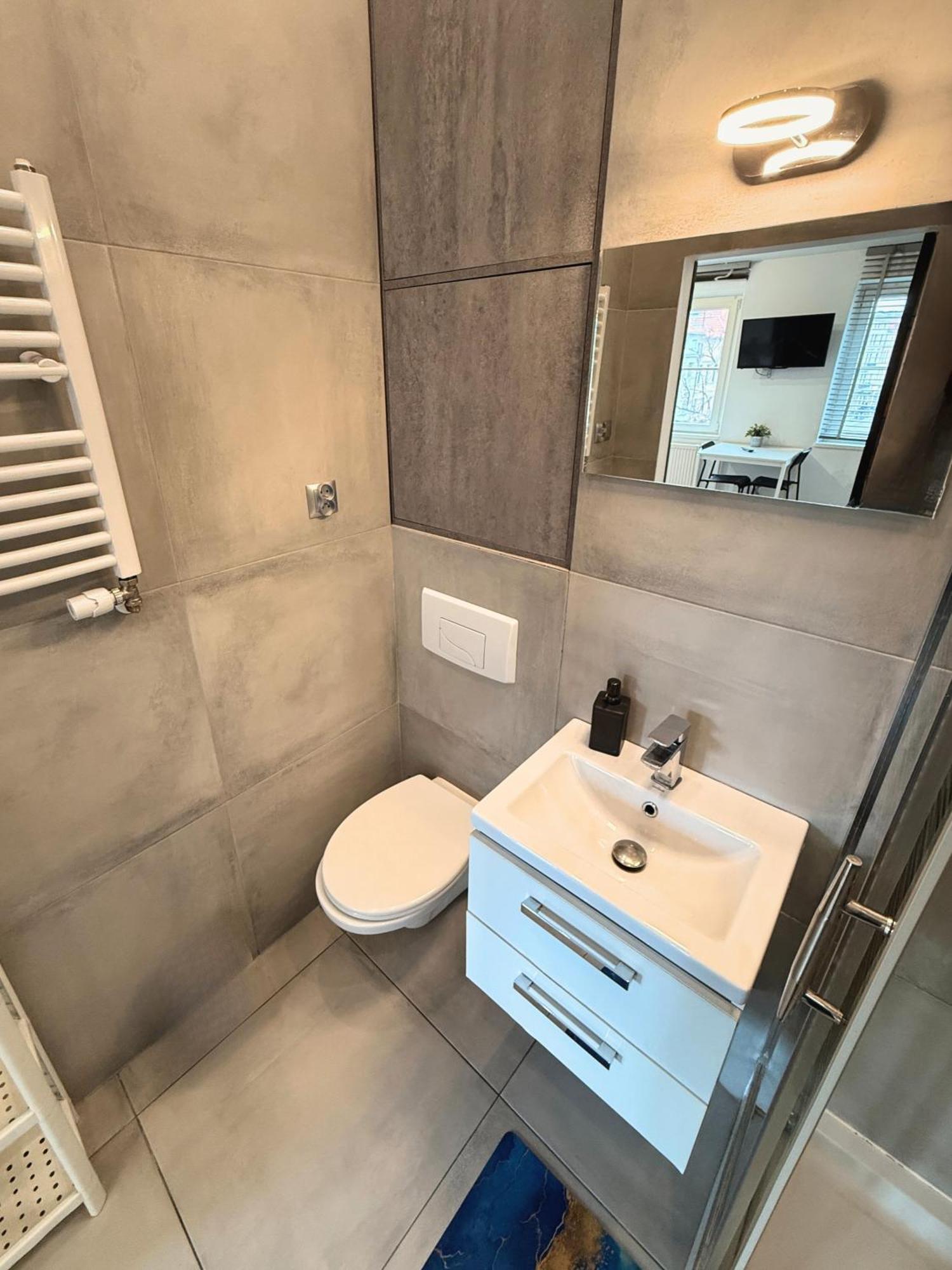 Apartament Z Widokiem Na Pomnik Kopernika - Rynek Staromiejski Торунь Экстерьер фото
